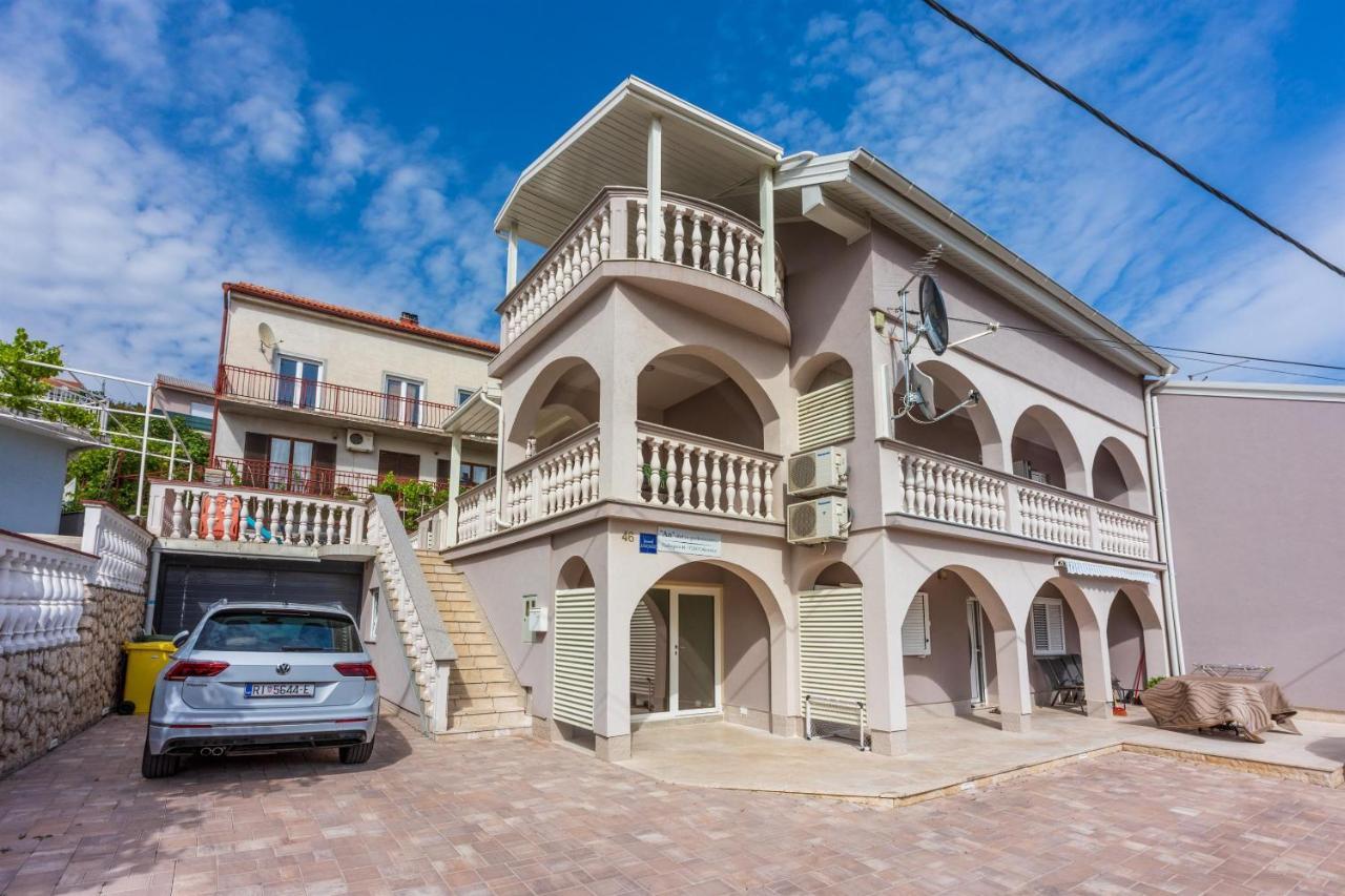 Apartments Mirela Crikvenica Exterior foto