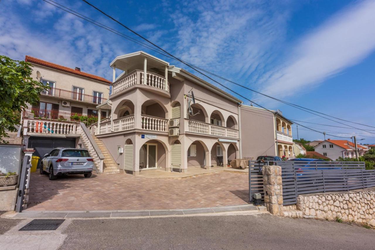Apartments Mirela Crikvenica Exterior foto